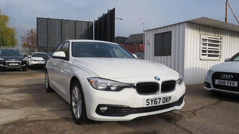 White Used 2017 BMW 320 Sedan | £7,495 - Image 1/4