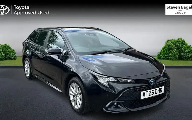 Used Toyota Corolla 140 HP (102 kW) 2026 Estate