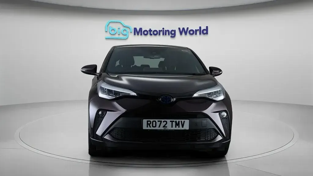 Used Toyota C-HR 122 HP (89 kW) 2023 Purple SUV