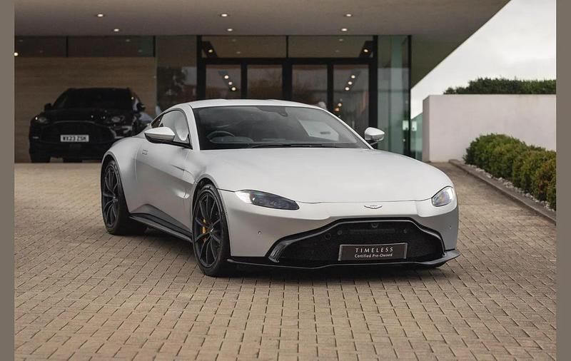 Used Aston Martin Vantage 502 HP (369 kW) 2022 Silver Coupe