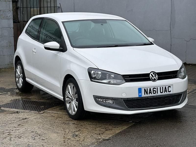 Used VW Polo SEL 85 HP (62 kW) 2011 White Hatchback