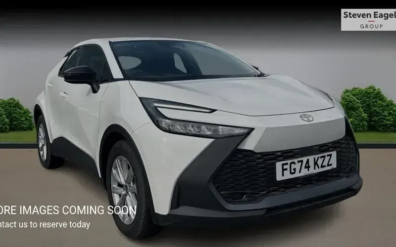 Second-hand Toyota C-HR 140 CP (102 kW) 2026 SUV