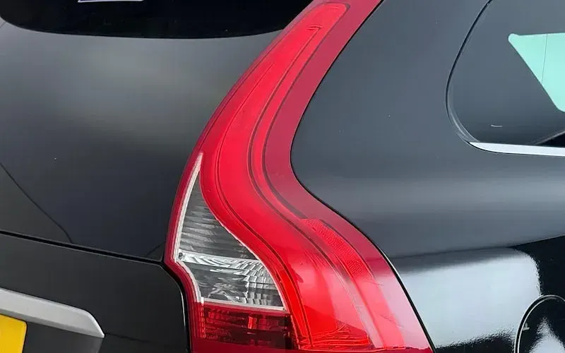 Used Volvo XC60 R-Design 190 HP (139 kW) 2017 Black SUV