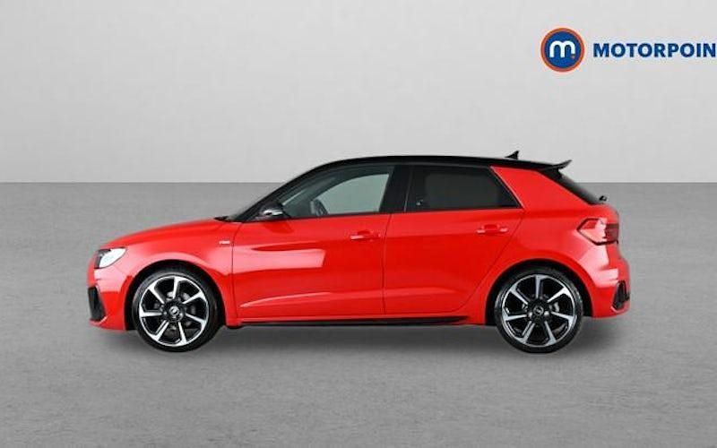 Usado Audi A1 Sportback Black Edition 150 HP (110 kW) 2026 Citadino