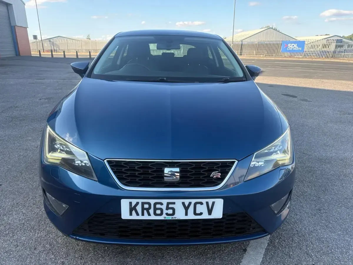 Used Seat Leon FR 180 HP (132 kW) 2016 Blue Hatchback