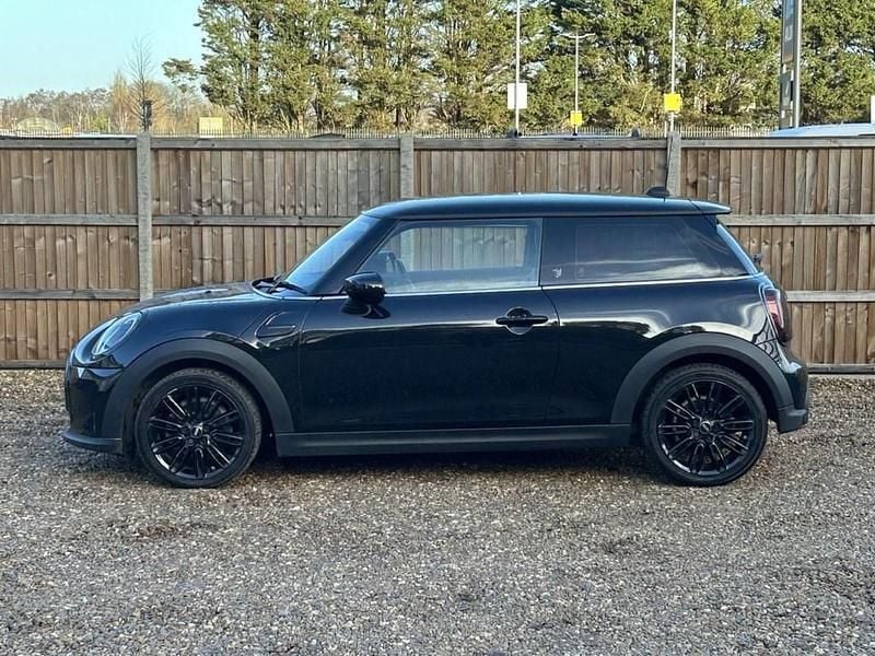 Used Mini Cooper Exclusive 136 HP (100 kW) 2022 Black Hatchback