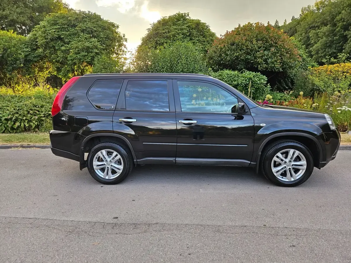 Used Nissan X-Trail Acenta 2014 Black SUV