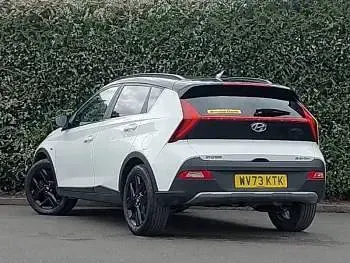 Używany Hyundai Bayon Ultimate 100 KM (73 kW) 2023 Biały SUV