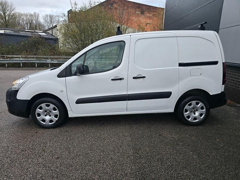 Used Peugeot Partner 2016 White MPV