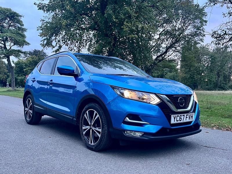 Blue Used 2017 Nissan Qashqai N-Connecta SUV | £8,950 (A bit pricey) - Image 1/4