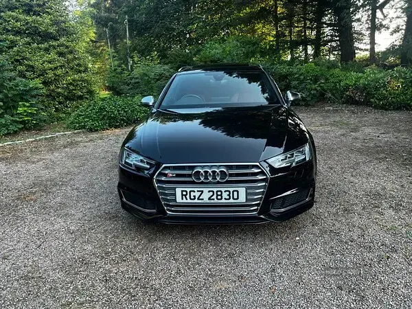 Used Audi A4 S-Line 354 HP (260 kW) 2018 Black Estate
