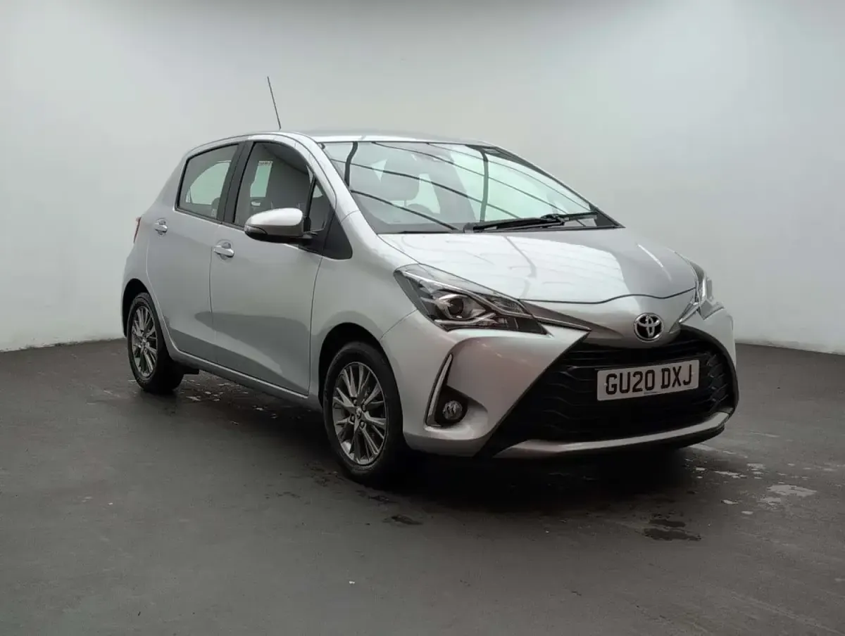 Used Toyota Yaris 109 HP (80 kW) 2020 Silver Hatchback