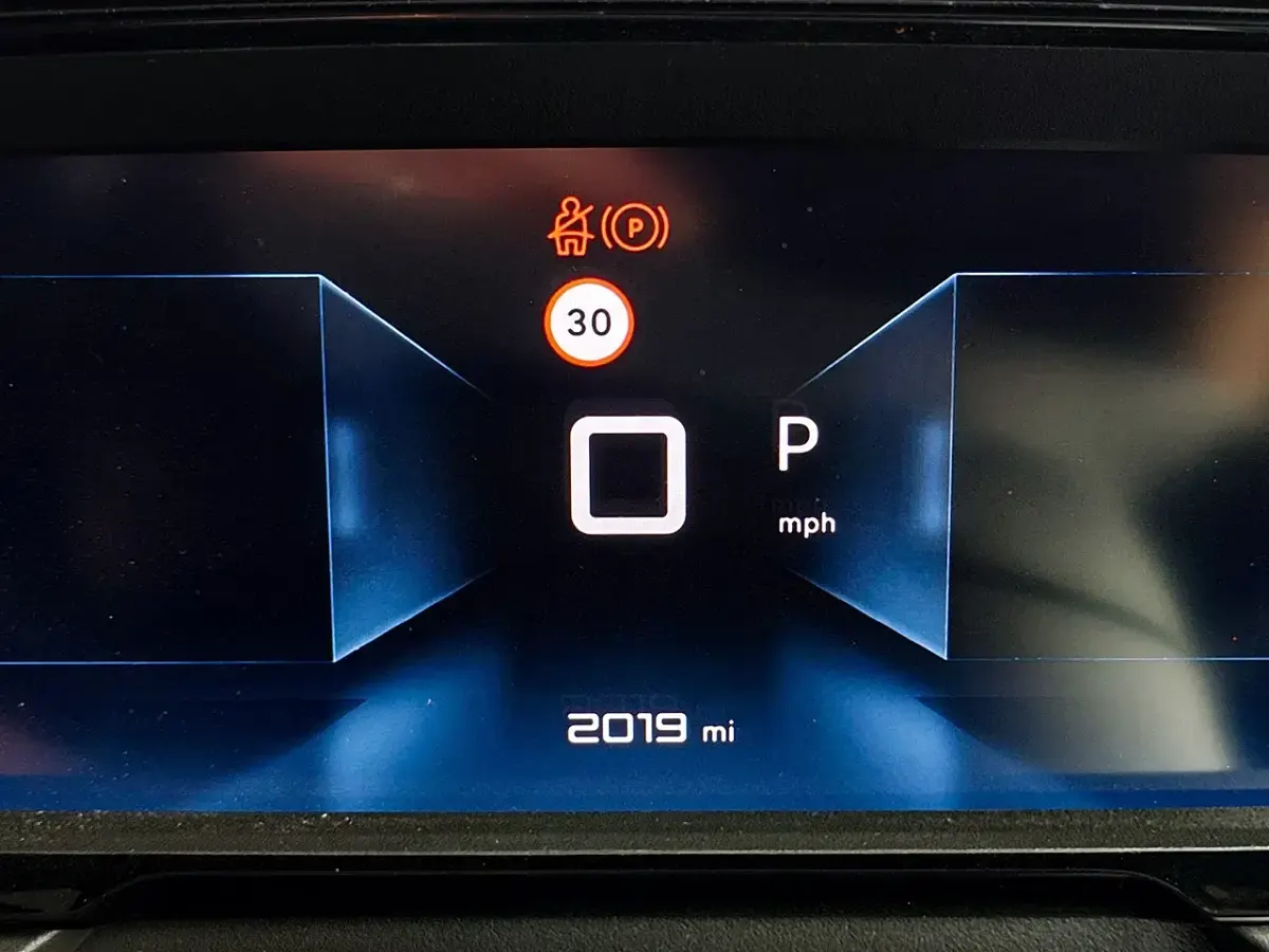 Used Citroën Berlingo 130 HP (95 kW) 2026 Blue MPV