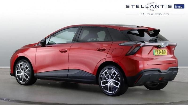 Used MG MG4 EV Trophy 177 kW (242 HP) 2024 Red Hatchback