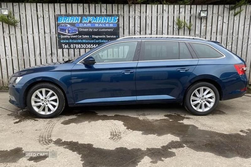 Blue Used 2018 Skoda Superb SE Technology Estate | £9,950 (Fair price) - Image 1/1