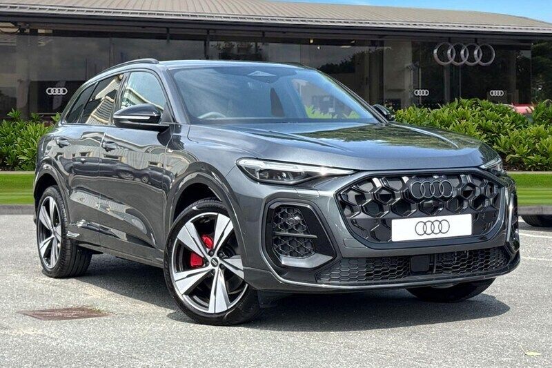 Grey New 2025 Audi Q5 SUV | £56,575 - Image 1/4