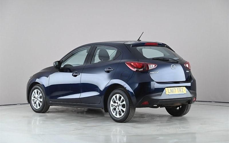 Used Mazda 2 90 HP (66 kW) 2016 Blue Hatchback