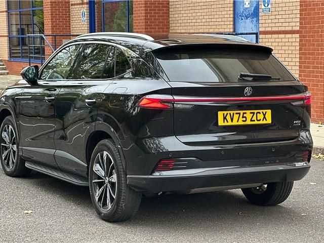 New MG HS Trophy 2025 Metallic  black pearl SUV