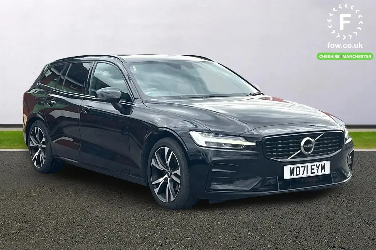 Used Volvo V60 R-Design 163 HP (119 kW) 2021 Estate