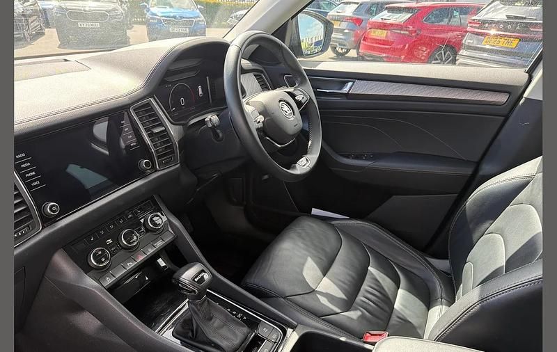 Used Skoda Kodiaq SE L Executive 150 HP (110 kW) 2023 Grey SUV