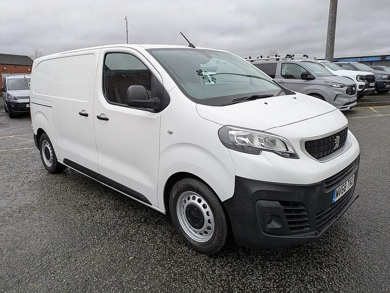 Used Peugeot Expert 2018 White Van