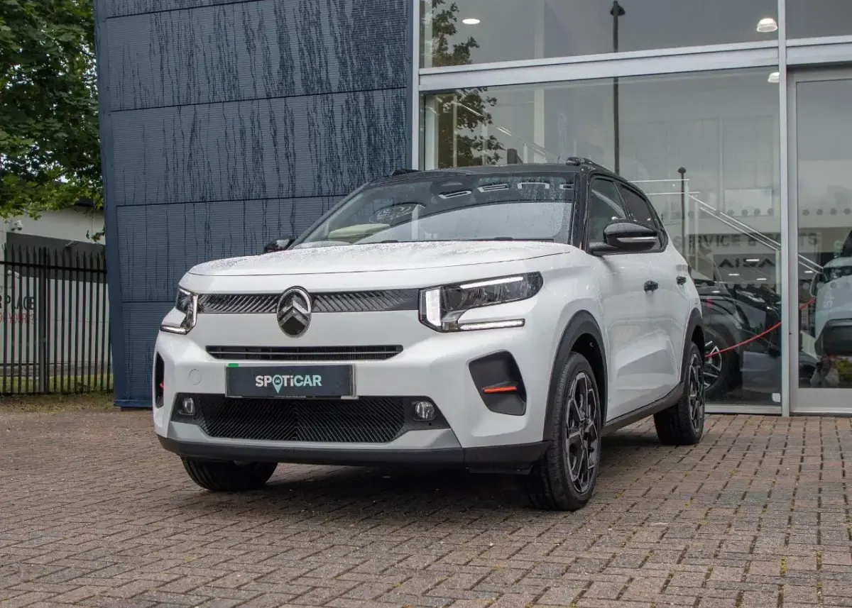 Used Citroën e-C3 81 kW (111 HP) 2025 White Hatchback