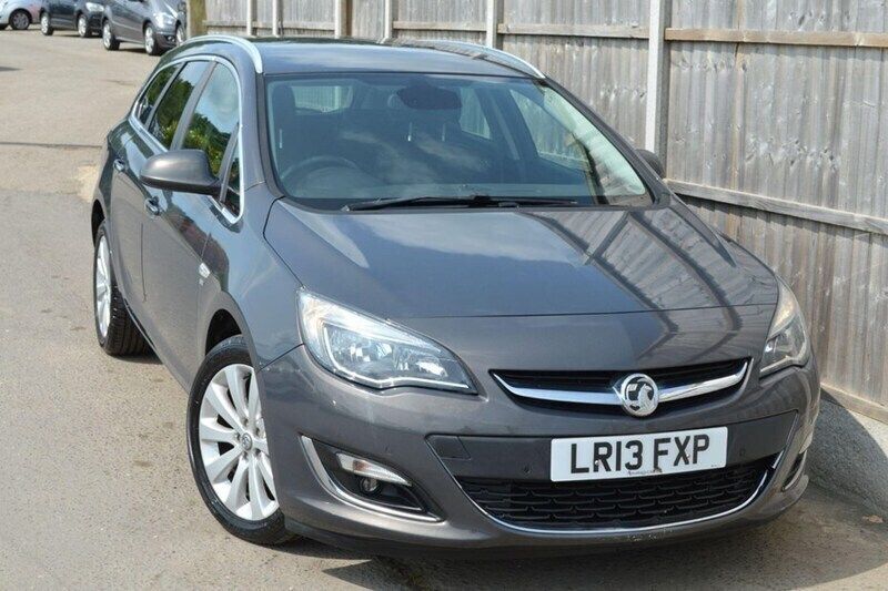 Grey Used 2013 Vauxhall Astra Estate | £5,949 (Fair price) - Image 1/1