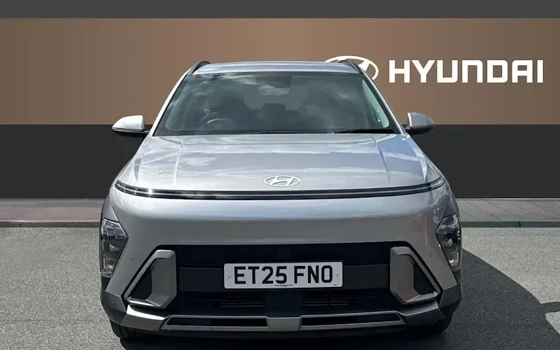 Used Hyundai Kona Advanced 138 HP (101 kW) 2025 Silver SUV