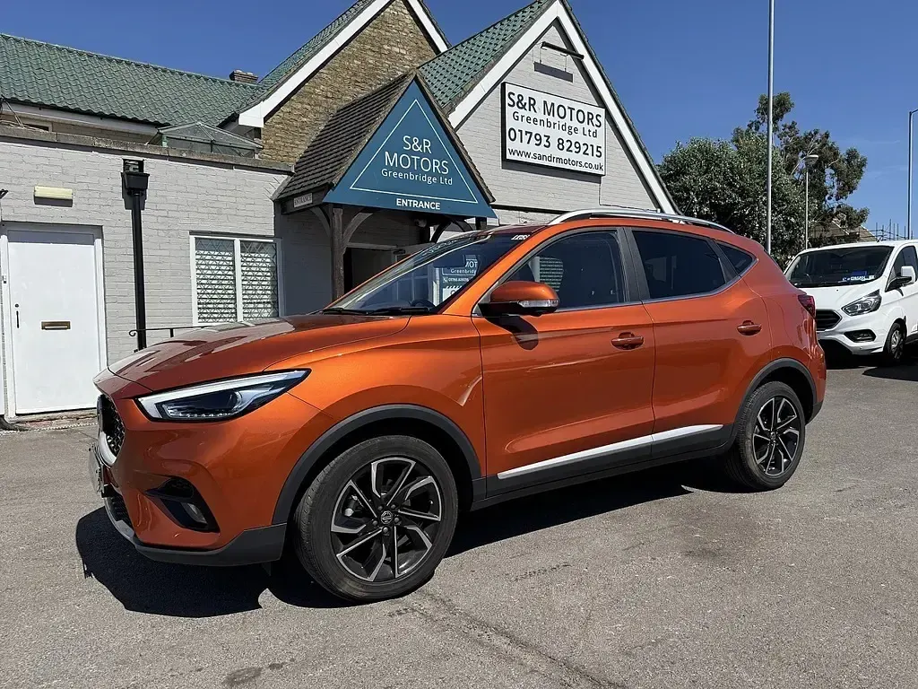 Used MG ZS 2024 Orange SUV