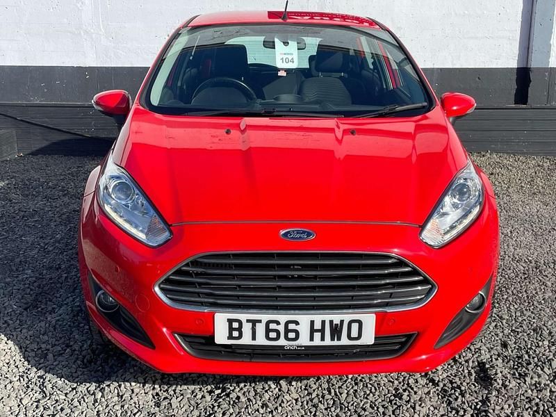 Used Ford Fiesta Zetec 2016 Red Hatchback
