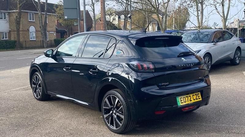 Used Peugeot e-208 GT 98 kW (134 HP) 2023 Black Hatchback