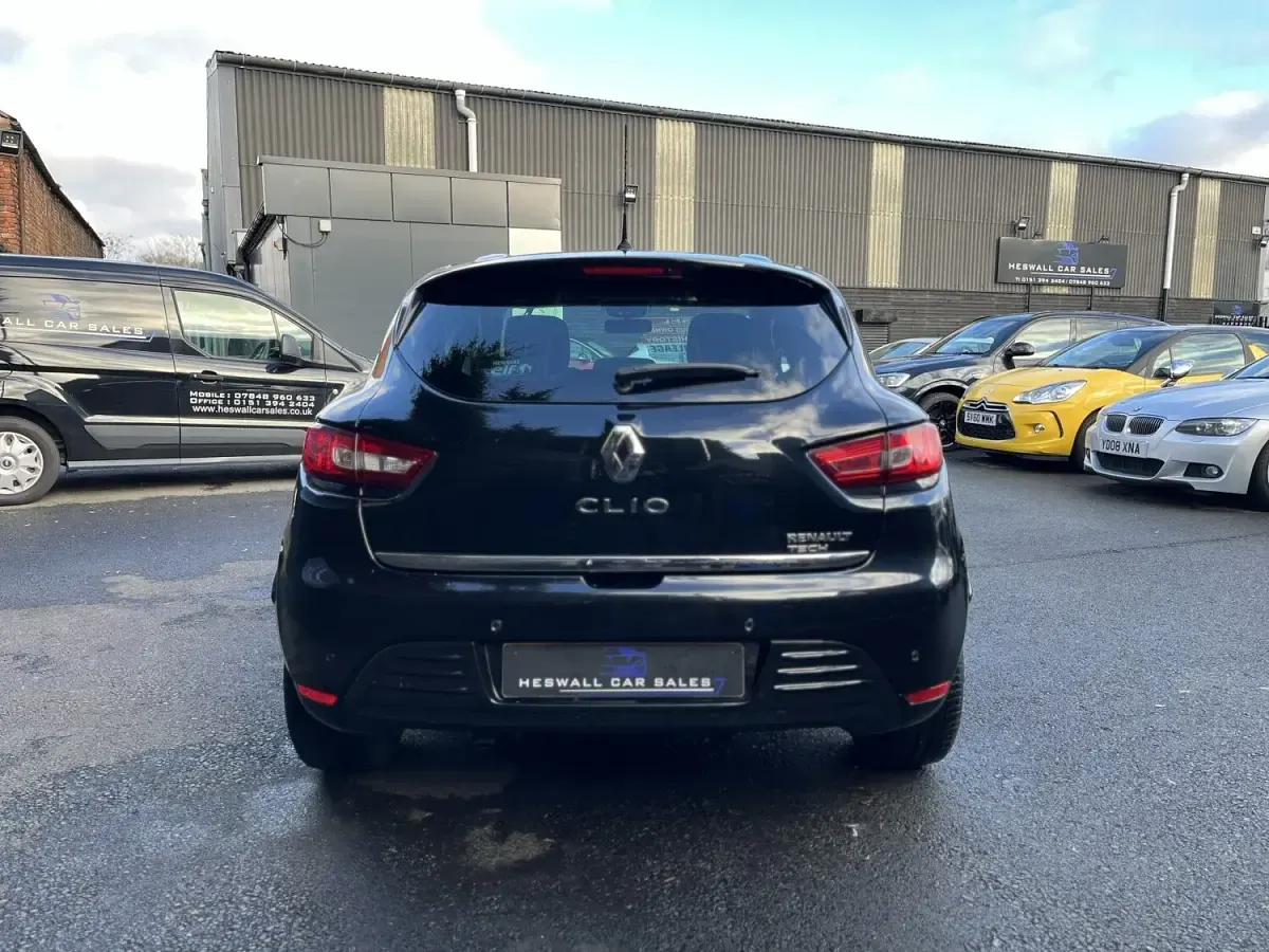Used Renault Clio IV Iconic 90 HP (66 kW) 2019 Black Hatchback
