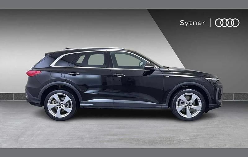 Used Audi Q5 S-Line 200 HP (147 kW) 2026 Black SUV
