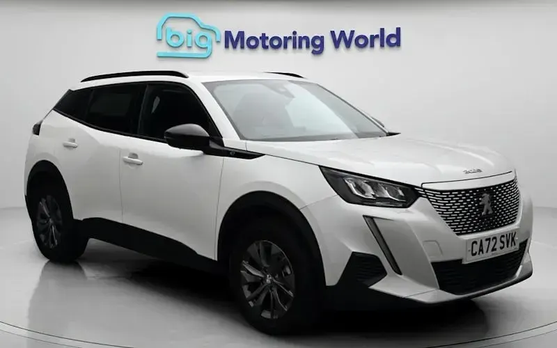 Used Peugeot e-2008 Active+ 100 kW (136 HP) 2022 SUV