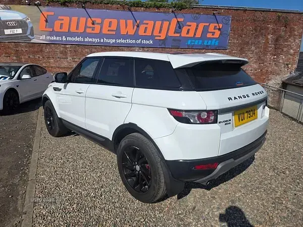 Used Land Rover Range Rover evoque Pure 2011 White Estate