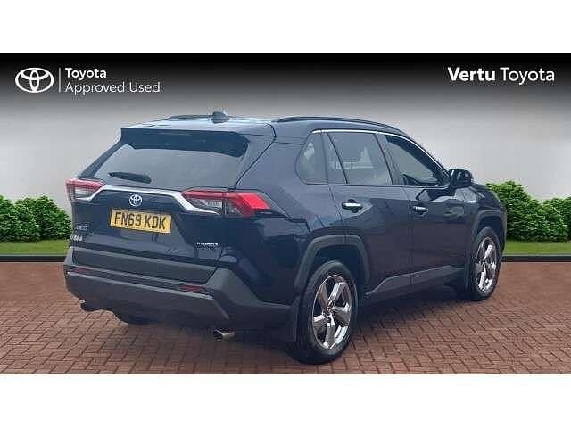 Used Toyota RAV4 Hybrid 218 HP (160 kW) 2019 Blue SUV