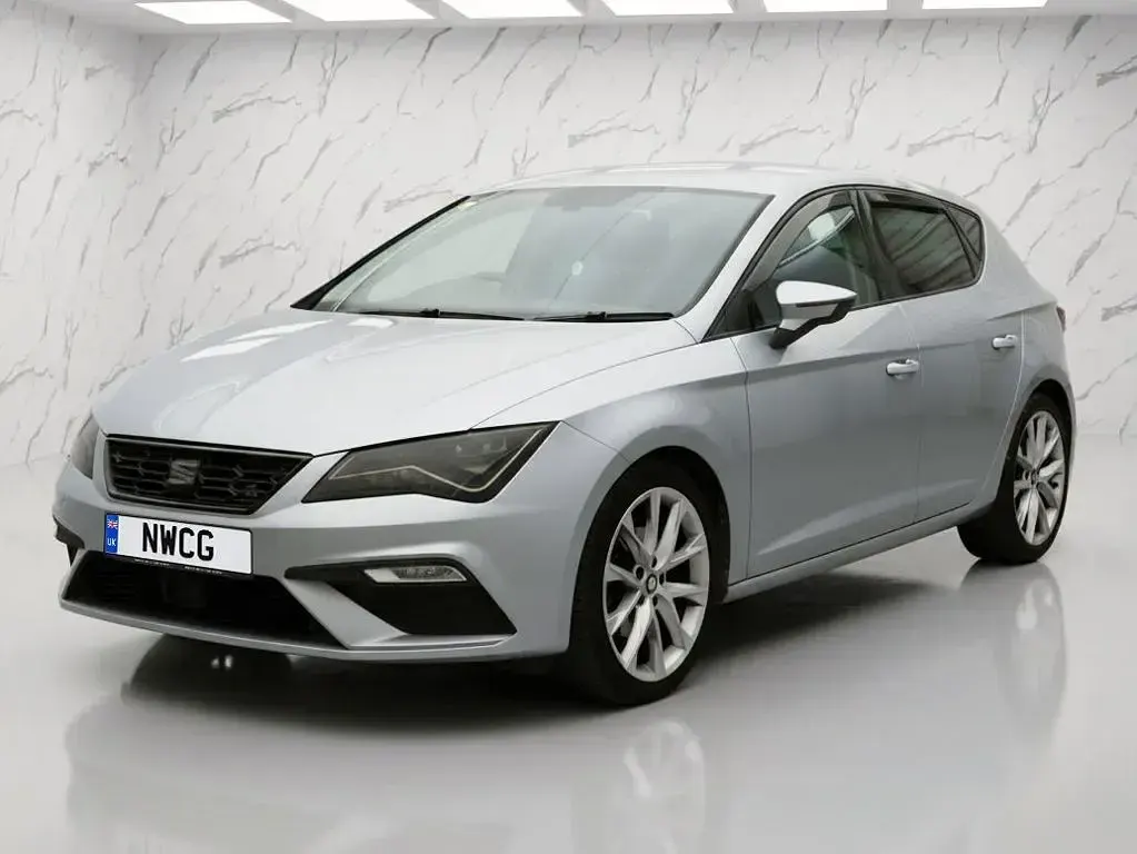 Used Seat Leon FR 125 HP (91 kW) 2017 Silver Hatchback