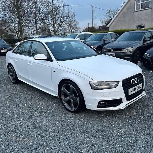 Used Audi A4 Black Edition 150 HP (110 kW) 2014 White Sedan