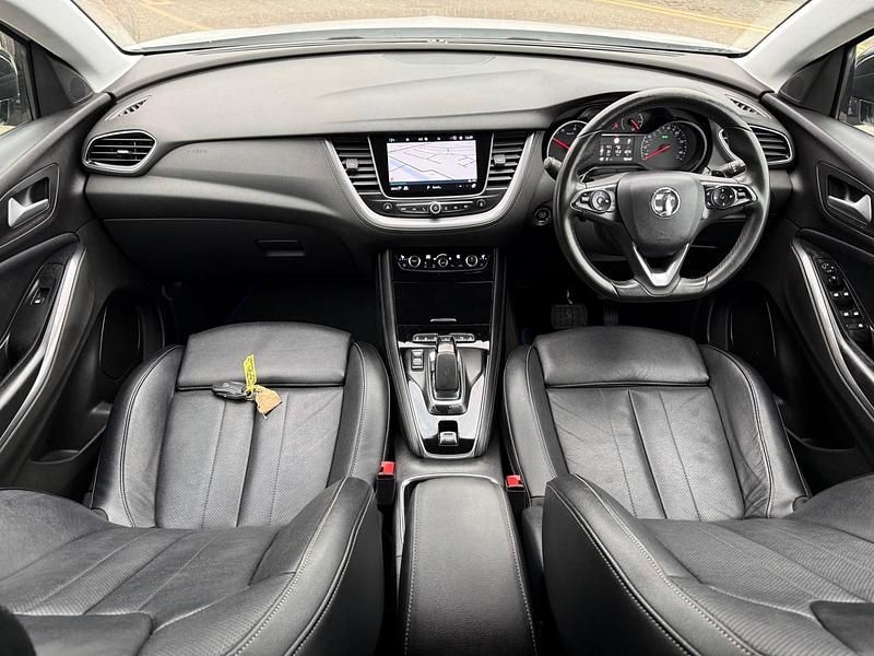 Second-hand Vauxhall Grandland X Elite 300 CP (220 kW) 2020 Alb SUV