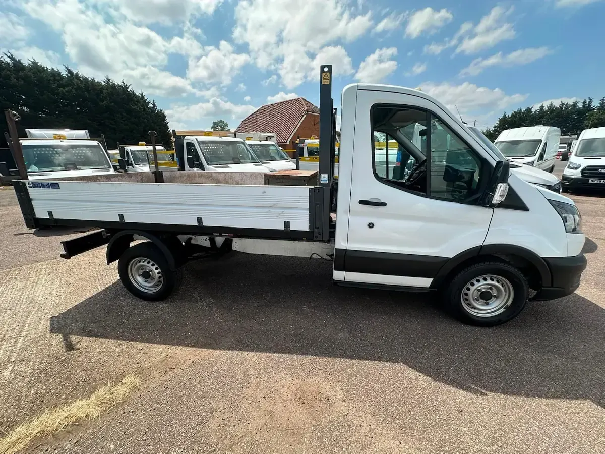 Used Ford Transit 130 HP (95 kW) 2021 White Van