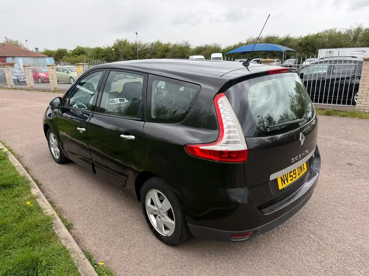 Used Renault Grand Scénic II Dynamique 2009 Black MPV