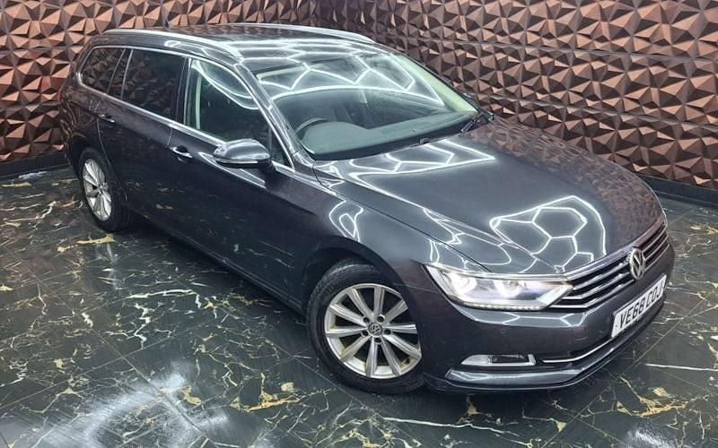 Used 2019 VW Passat Business Estate | £8,349 (Good price) - Image 1/4