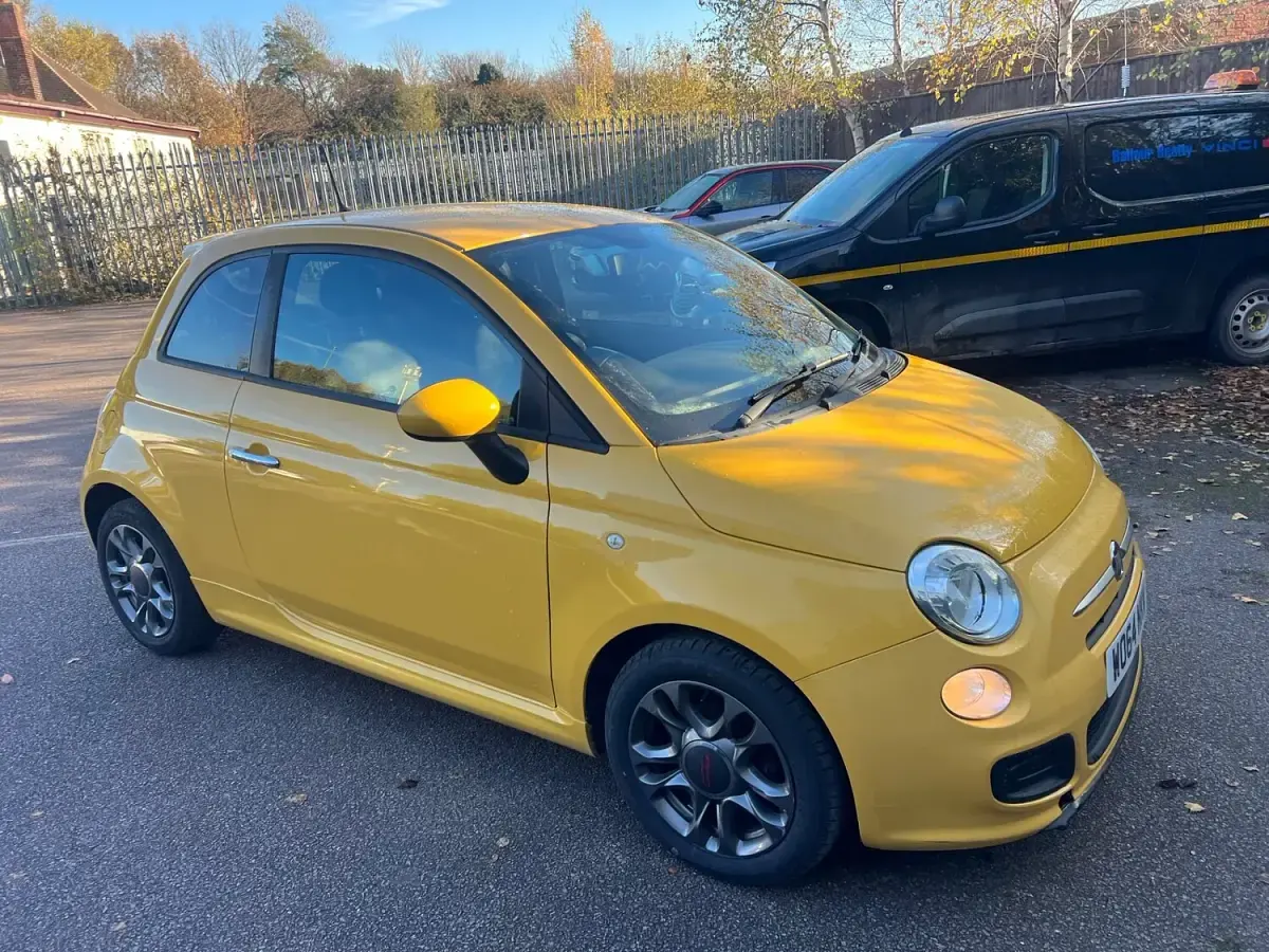 Usado Fiat 500 S 69 CV (50 kW) 2015 Amarillo Utilitario