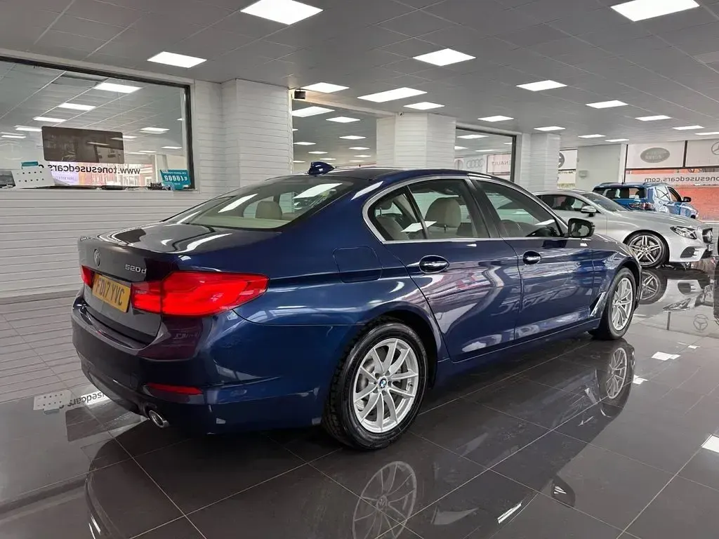 Used BMW 520 Sport Line 190 HP (139 kW) 2017 Blue Sedan