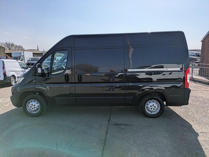 Used Citroën Relay 140 HP (102 kW) 2022 Grey Van