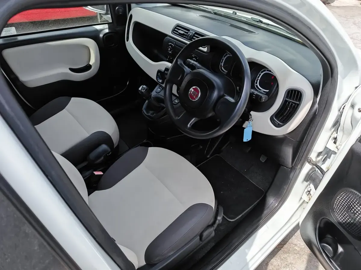 Used Fiat Panda Easy 69 HP (50 kW) 2015 White Hatchback