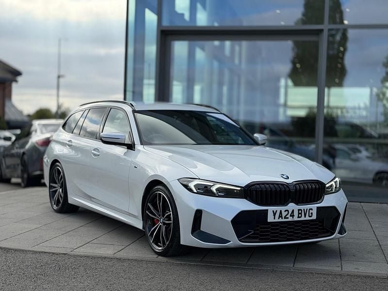 White Used 2024 BMW 320 M Sport Estate | £36,250 (Expensive) - Image 1/4