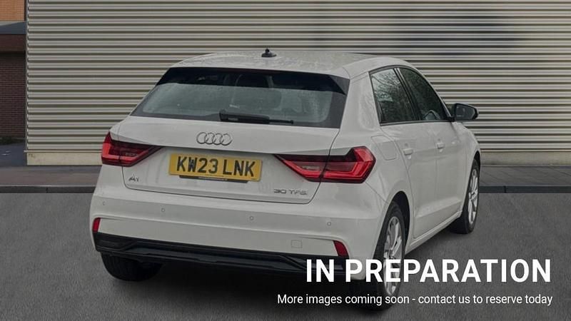 Used Audi A1 Sport 110 HP (80 kW) 2023 White SUV