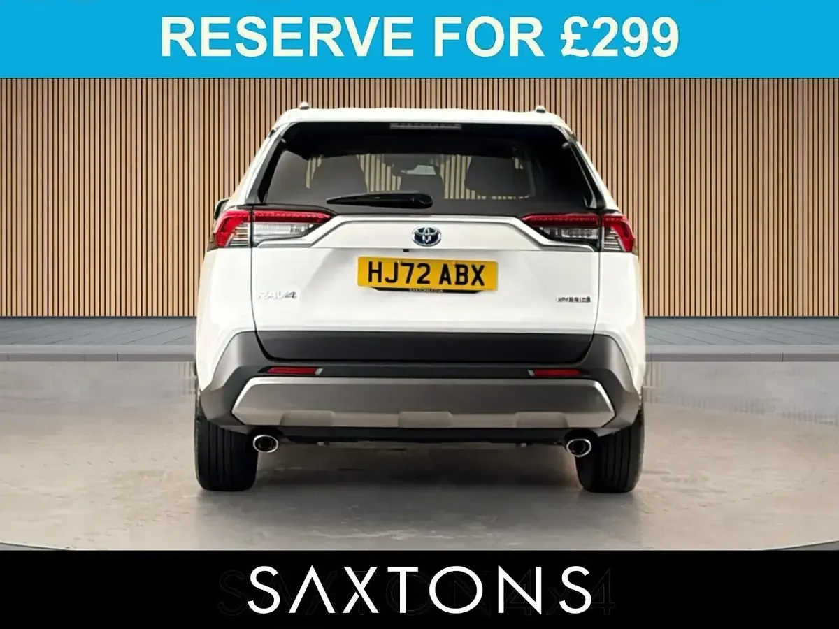 Used Toyota RAV4 Design 218 HP (160 kW) 2022 White SUV
