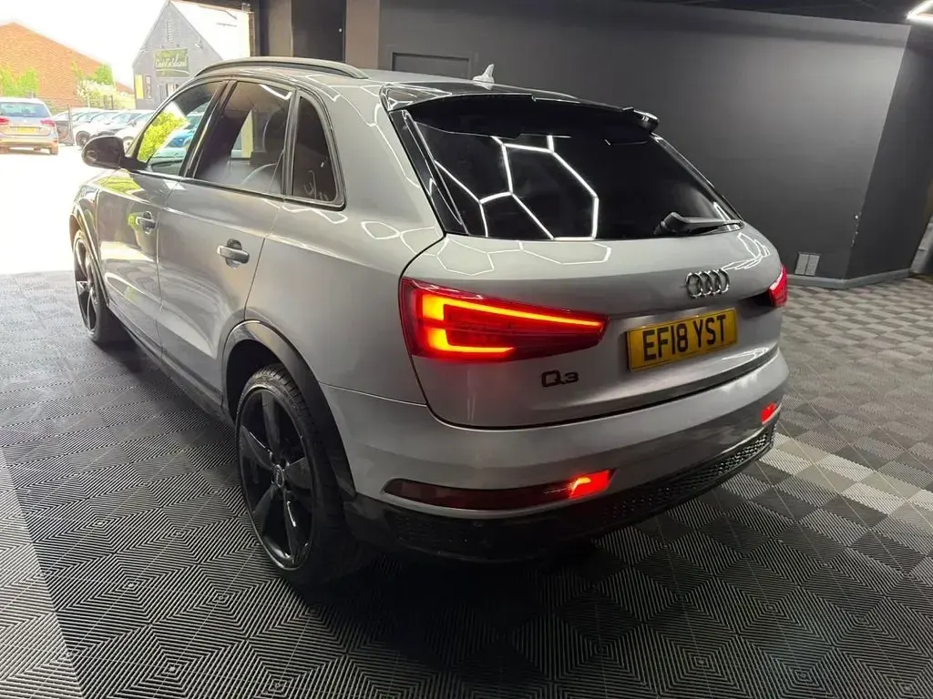 Used Audi Q3 Black Edition 150 HP (110 kW) 2018 Silver SUV